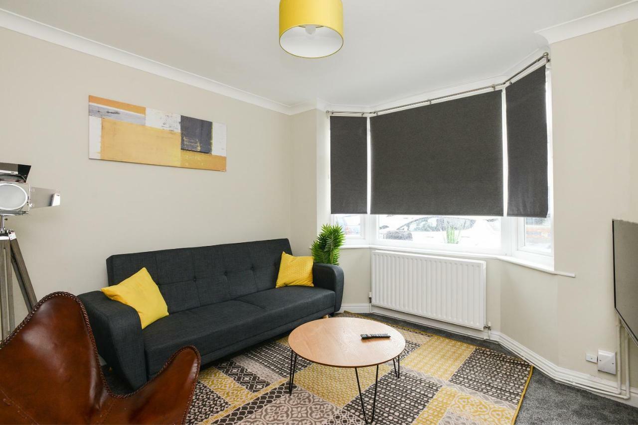 Vakantiehuis Cosy House In The Heart Of Beeston With Free Parking And Wifi Nottingham