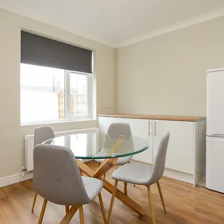 Cosy House In The Heart Of Beeston With Free Parking And Wifi Villa Nottingham Exterior photo