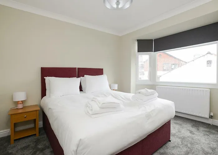 Cosy House In The Heart Of Beeston With Free Parking And Wifi